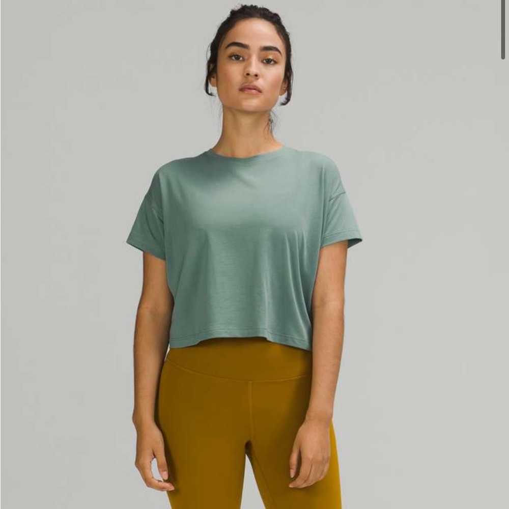 Lululemon Cates T shirt in Tidewater Teal